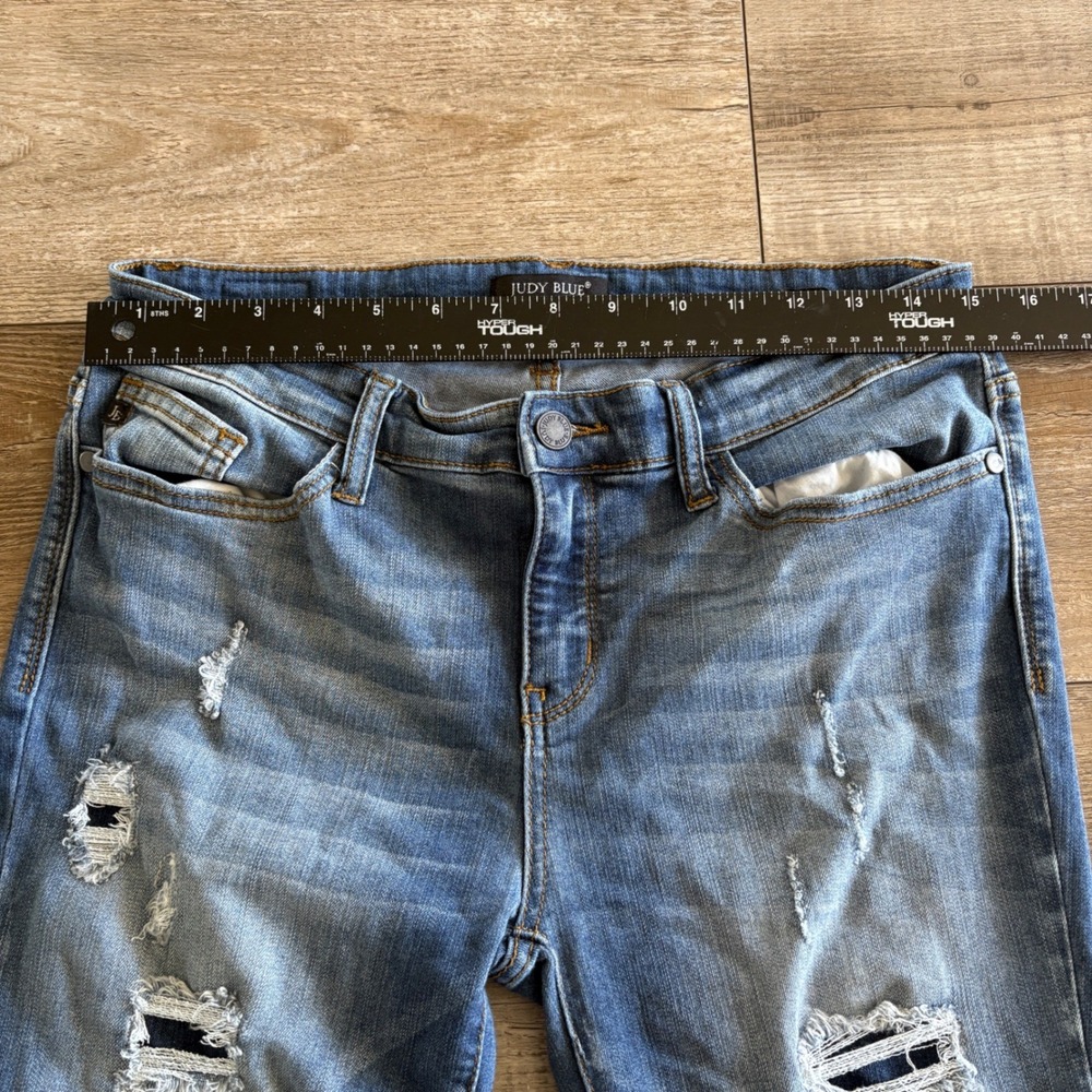 Judy Blue Skinny Jeans Women 13/31 Blue Distressed Raw Hem Mid Rise JB8240MD - Picture 5 of 8
